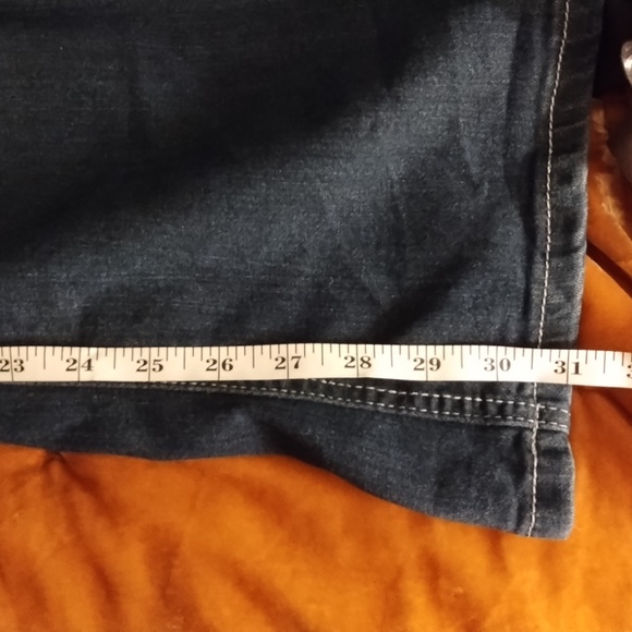 Reign Jeans - Picture 6 of 6